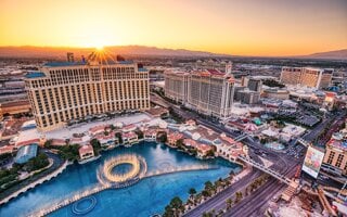 Escorpião | Las Vegas, Ibiza, Indonésia e Polônia