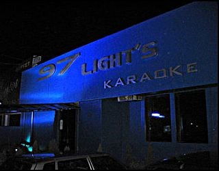 Imagem de destaque para 97 Lights karaokê